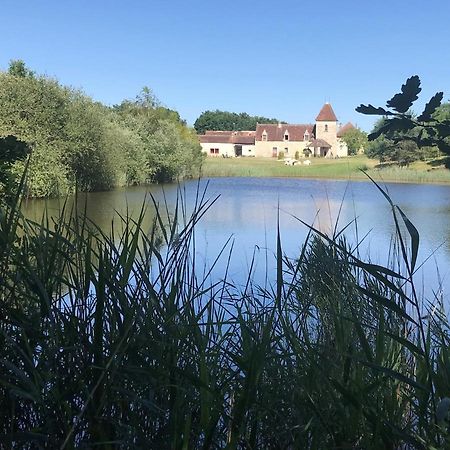 Le Manoir De Pierre Levee, The Originals Collection Hotell Tournon-Saint-Martin Exteriör bild