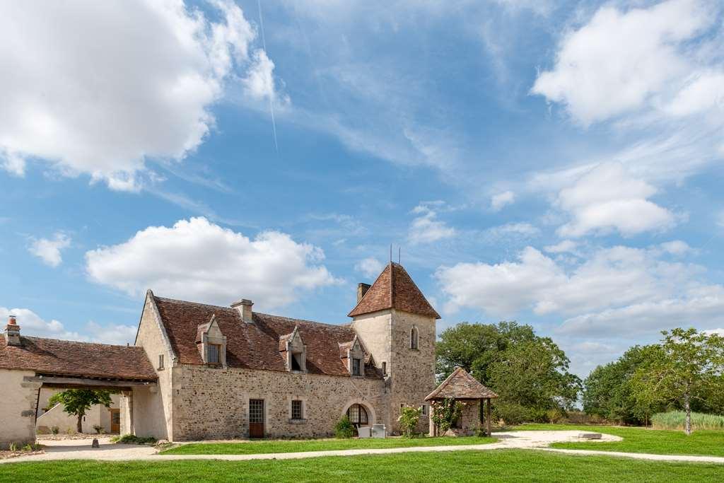 Le Manoir De Pierre Levee, The Originals Collection Hotell Tournon-Saint-Martin Exteriör bild