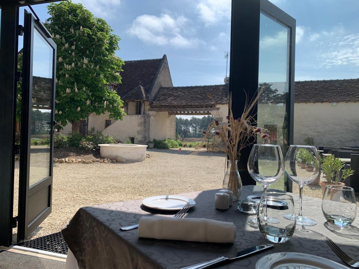 Le Manoir De Pierre Levee, The Originals Collection Hotell Tournon-Saint-Martin Exteriör bild
